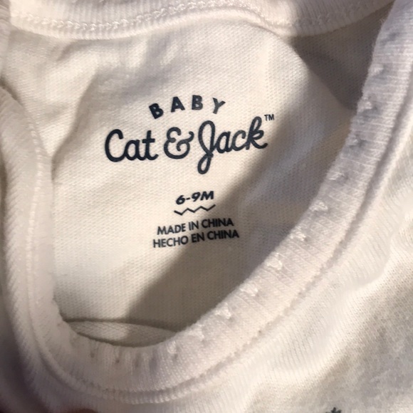 Lot of four baby’s first Christmas shirts - Picture 3 of 8